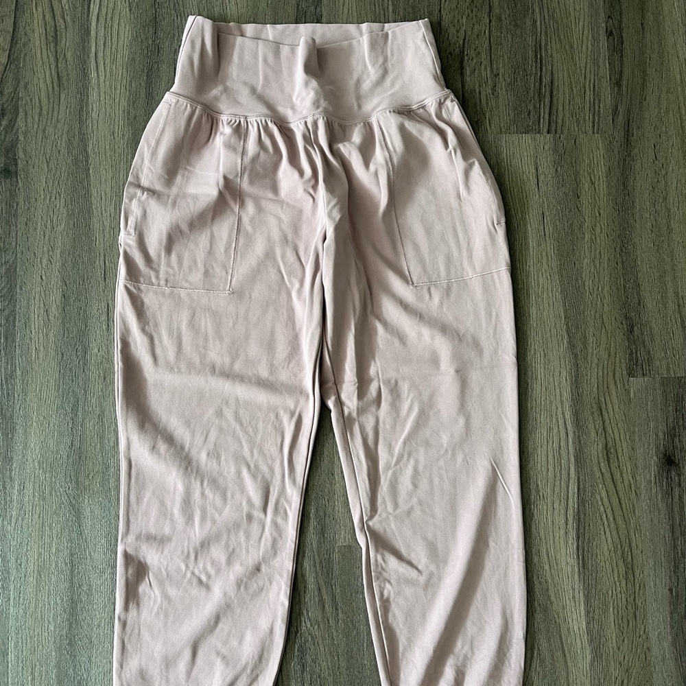 Athleta Salutation Joggers